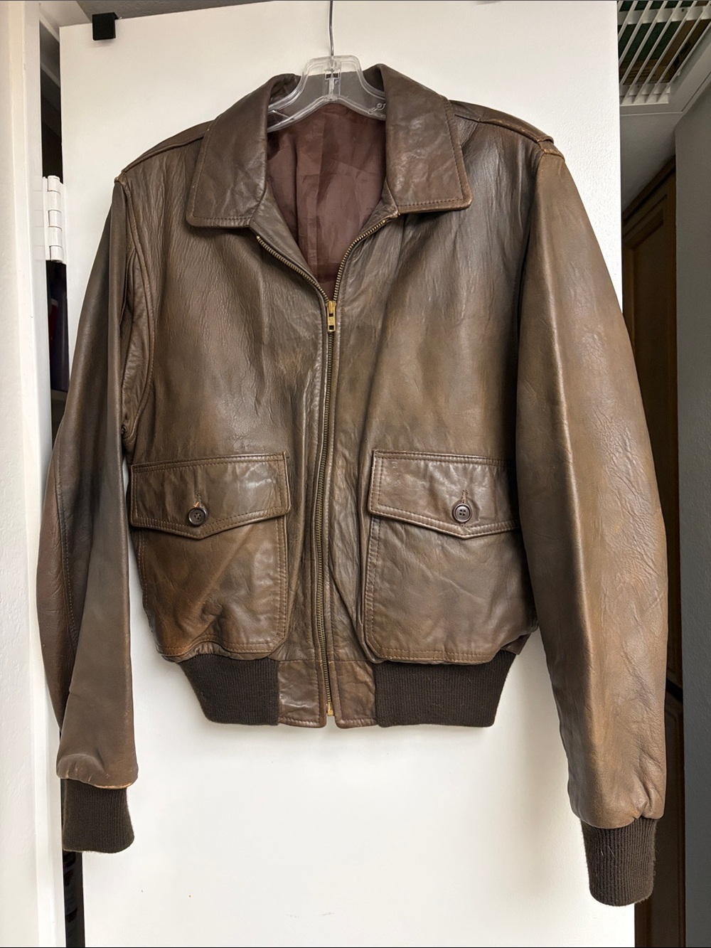 Vintage Classic Brown Leather Bomber Jacket with Front Button Flap Pockets